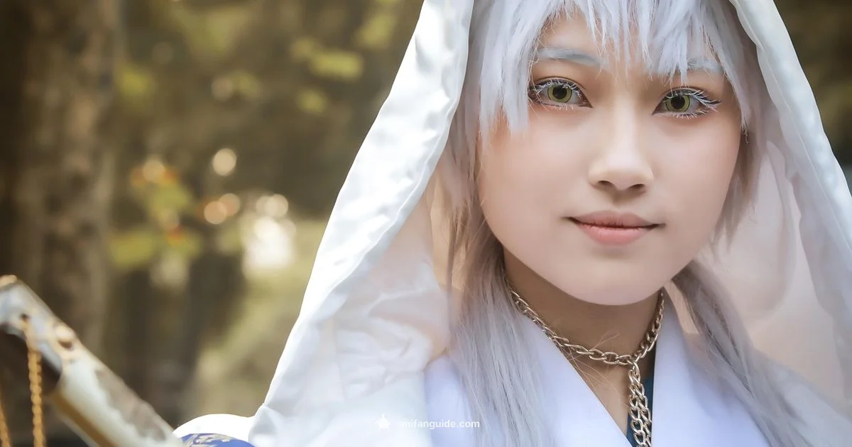 Anime Cosplay at Con - AniFanGuide