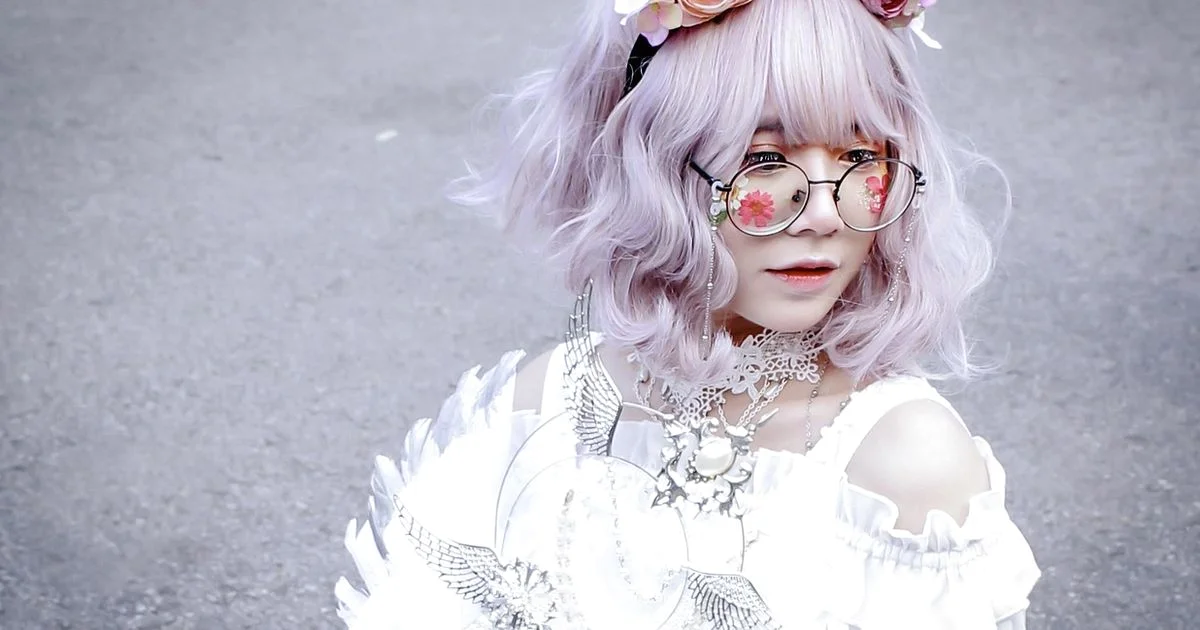 Anime vs Cosplay - AniFanGuide